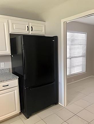 5th image of 333 Beatty Dr