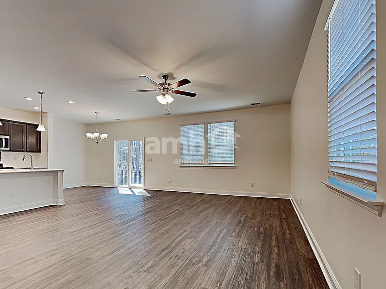 311 Cartess Rd — Photo 5