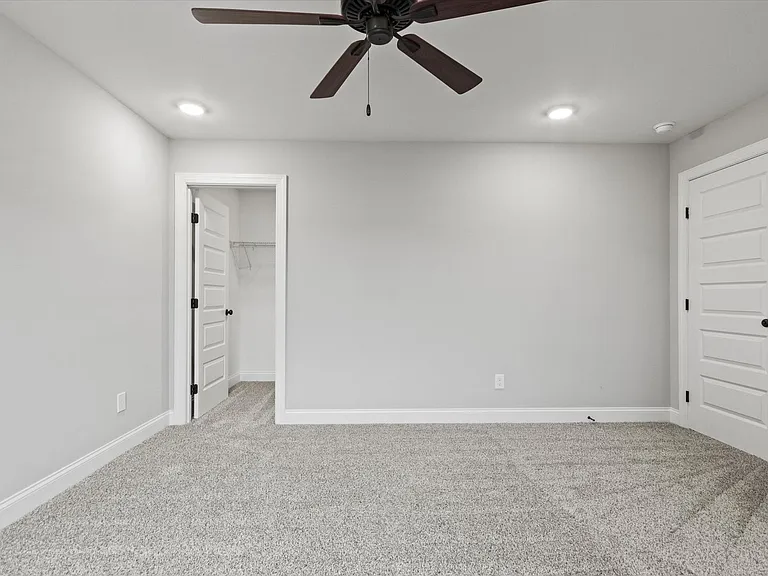 16097 Cohen Dr — Photo 26
