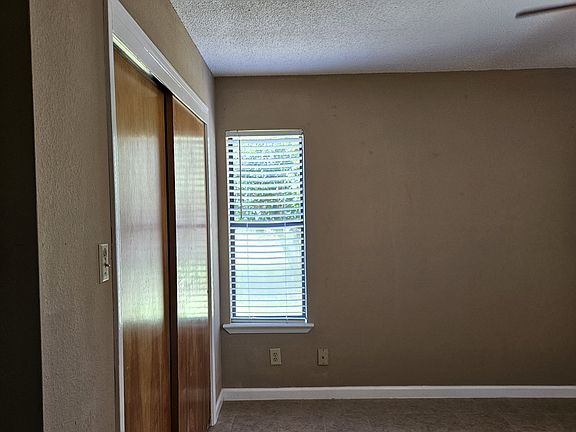 5th image of 104 Terrace Dr Unit A