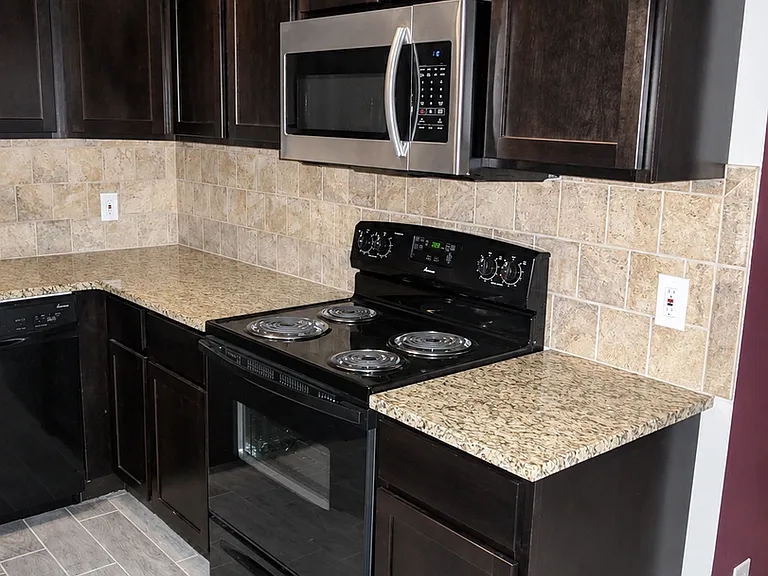 Recent Construction, Premier Finishes, Wonderful Rates! Enclave Apartments — Photo 23
