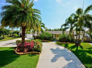 9914 Daphne Ave, Palm Beach Gardens, FL 33410