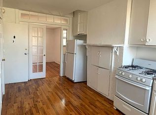 231 Boerum St APT 3L, Brooklyn, NY 11206