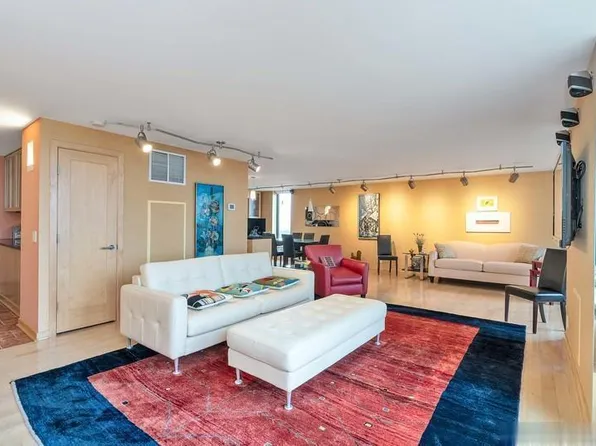1 Gold St #17AB, Hartford, CT 06103