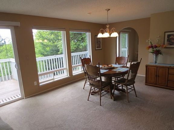 5th image of 4602 Dunbar Dr NW