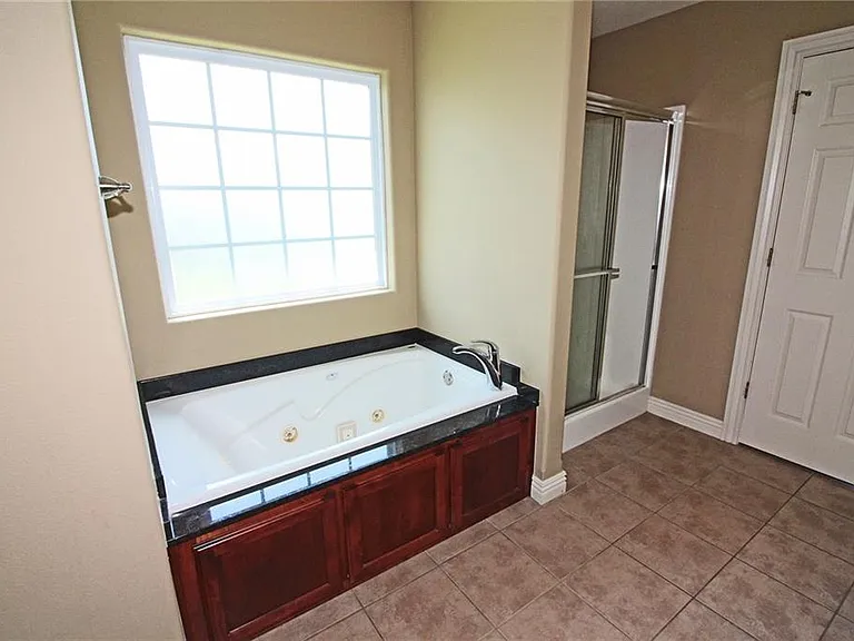 4302 Lilly St — Photo 19