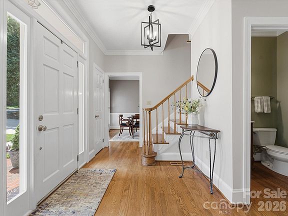 5th image of 10507 Hollybrook Dr