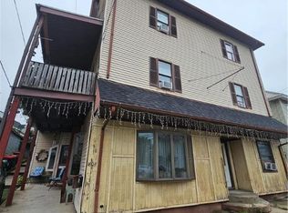 490 N 1st St, Lehighton, PA 18235