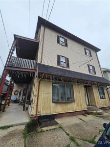 490 N 1st St, Lehighton, PA, 18235