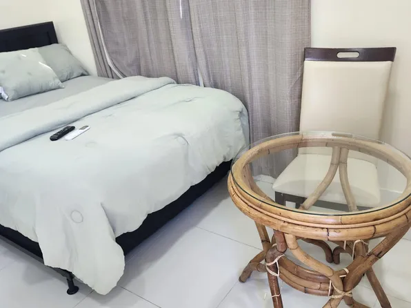 (undisclosed Address), Miami, FL 33169