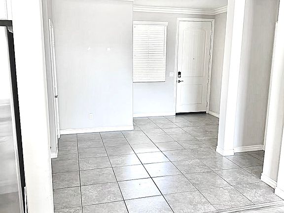 4th image of 45750 Bassett St