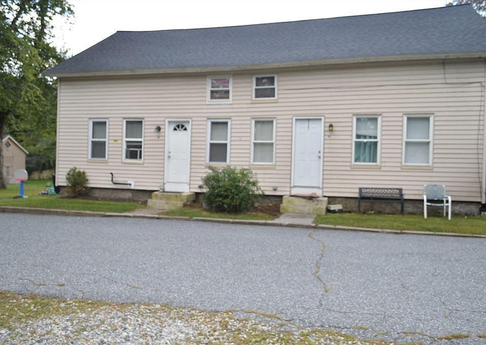 1st image of 4 1st St