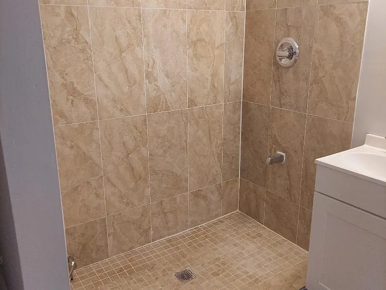 1616 Lisbon Ln — Photo 4