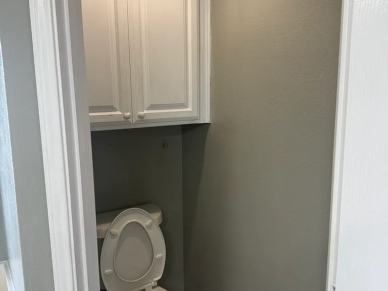 2704 Trent Trl — Photo 17