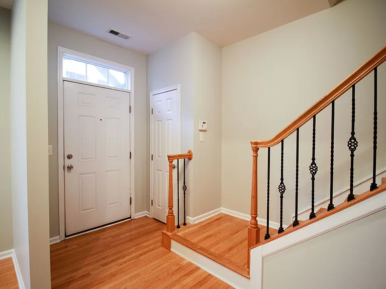 264 W Bland St — Photo 26