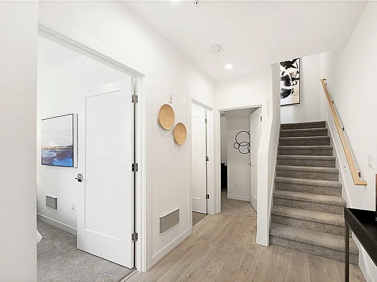 7508D 15th Ave NW — Photo 2