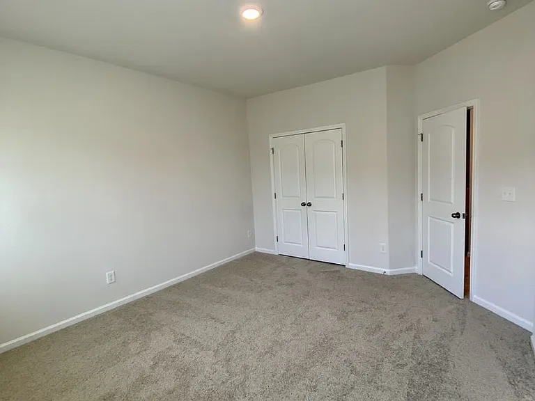 3217 Glenn Hope Way — Photo 12