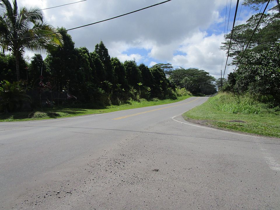 2nd image of Makuu Dr