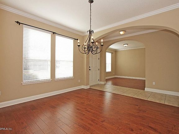 3rd image of 409 E Adelaide Dr