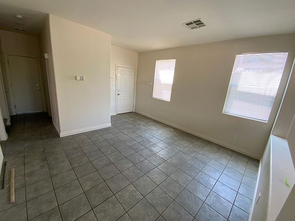 3rd image of 2392 Predera Ave