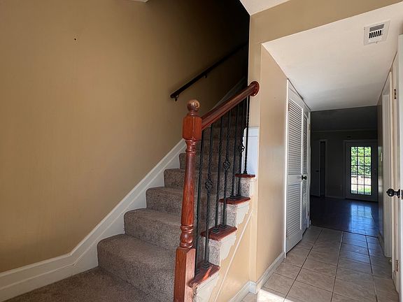 2nd image of 714 Alder Cir