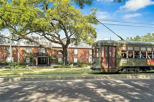 3201 Saint Charles Ave Photo 1