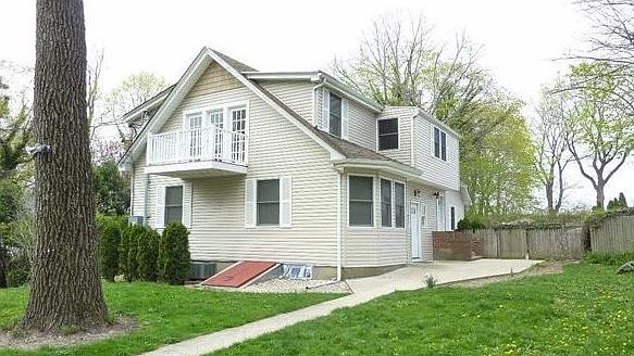 1st image of 3 Willow Shore Ave APT 4