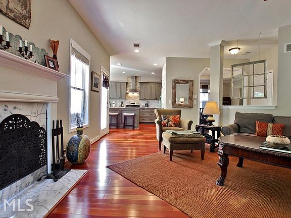 4th image of 3105 North Ave