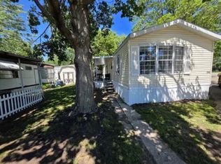 349 W Green Meadows Ave SE, Grand Rapids, MI 49548