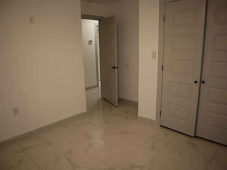 1373 Daytona Bch — Photo 12