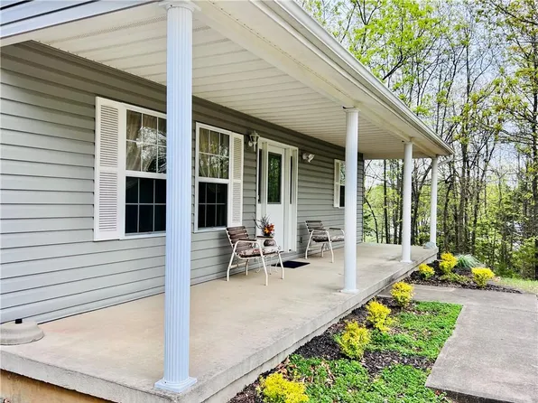 27186 Banner Ave, Warsaw, MO 65355