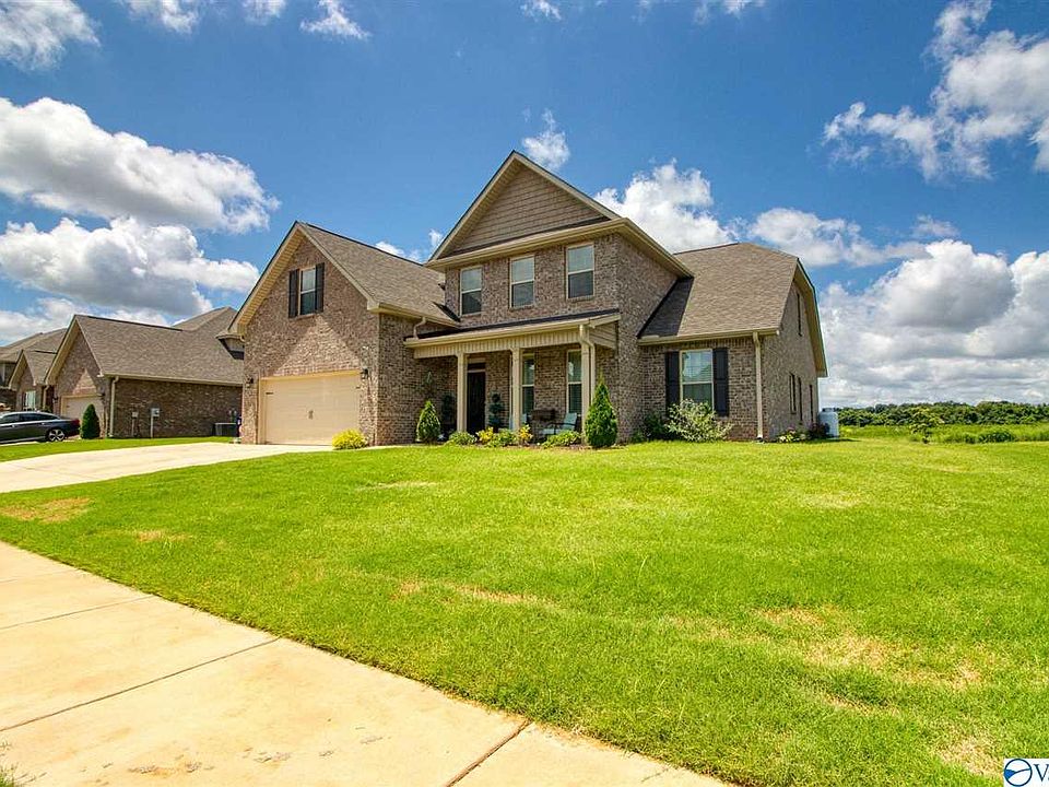 1st image of 116 Colony Cove Dr