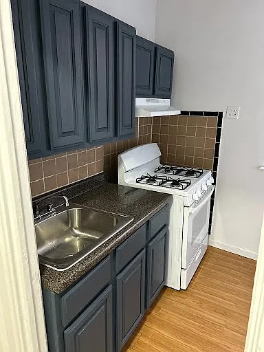 1 bed, 750 sqft, $1,850 — Photo 2