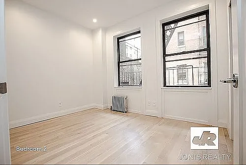 145 E 35th St #5MW Photo 1