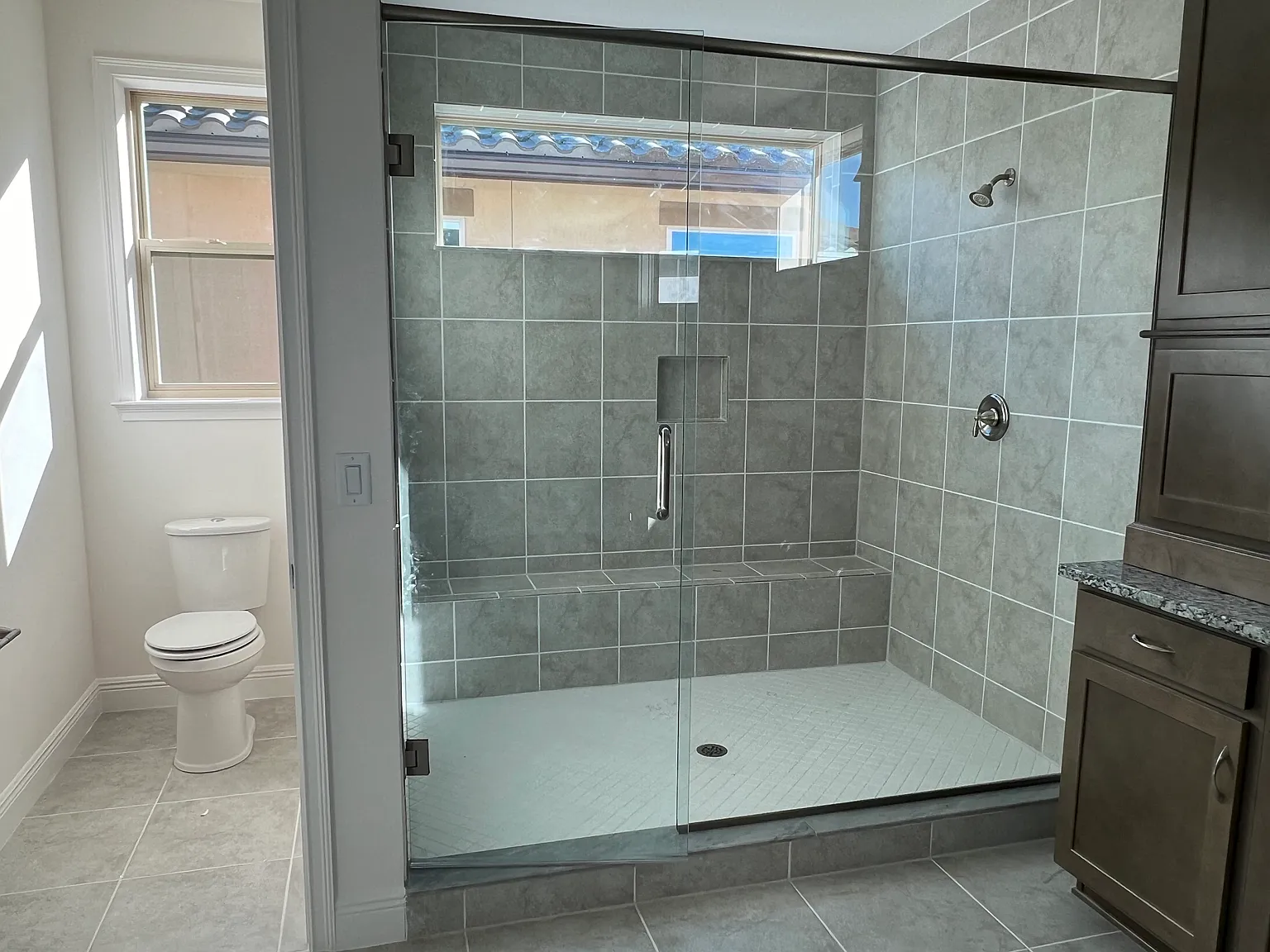 3 bed, 2261 sqft, $3,400 — Photo 3
