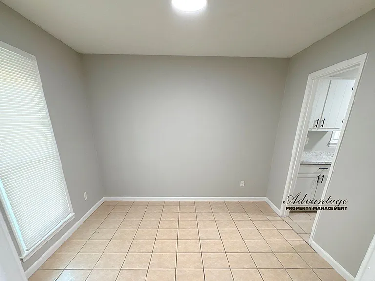 4092 Twilight Ave — Photo 8