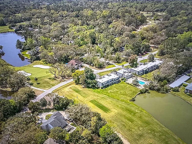 614 Executive Golf Villas — Photo 14