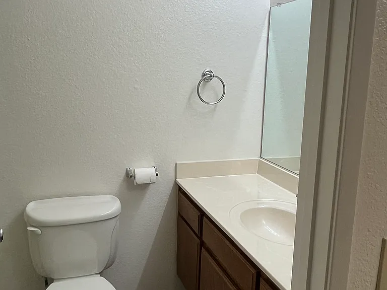 2851 Dartmouth Dr — Photo 14