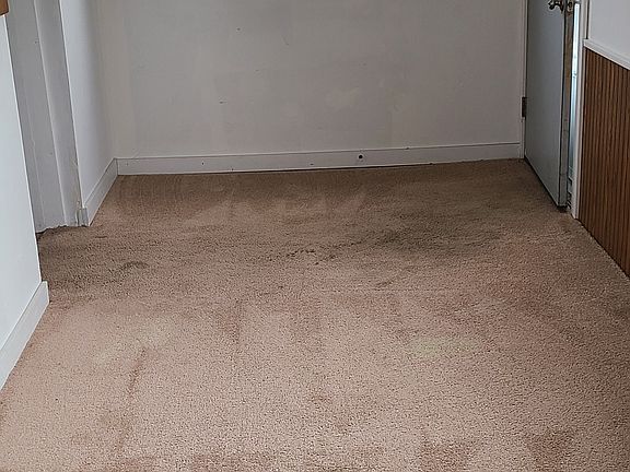 4th image of 1115 Whitewater Ave #2