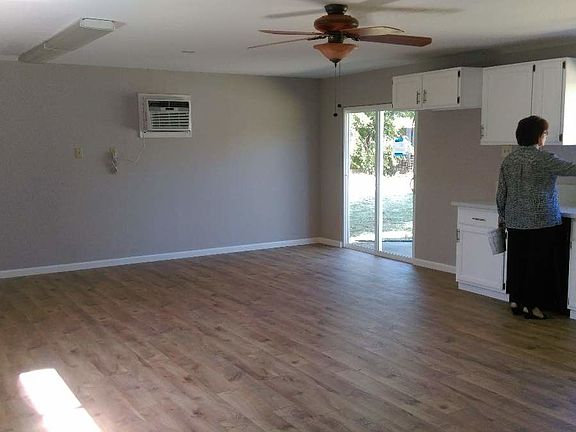 4th image of 1565 Princeton Ave