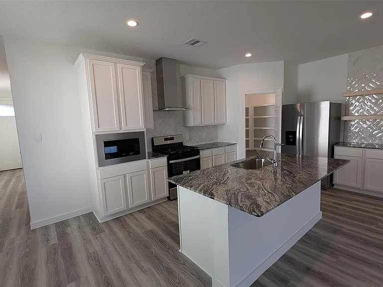 10610 Wellesley Terrace Trl — Photo 6