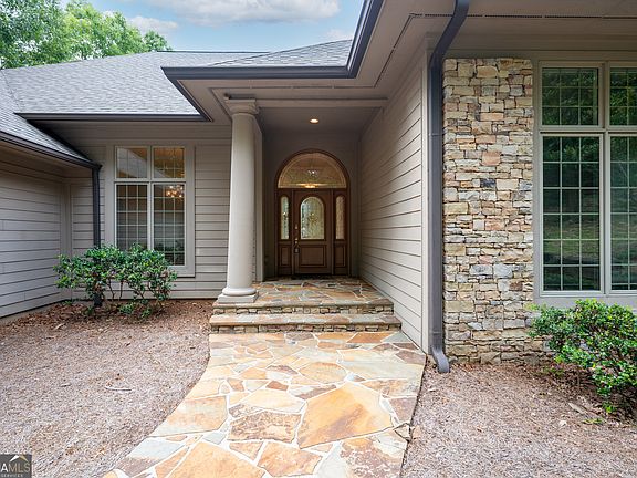 2nd image of 267 Starcross Ln