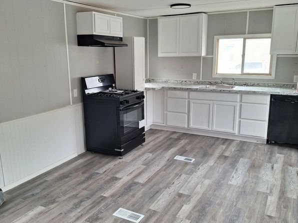 504 & 505 N Division St #17