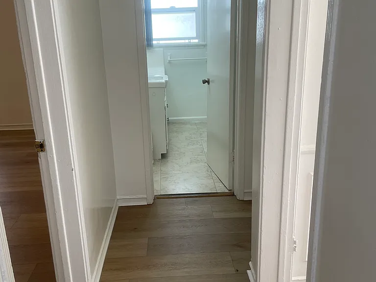 6320 Whitsett Ave #7 — Photo 6