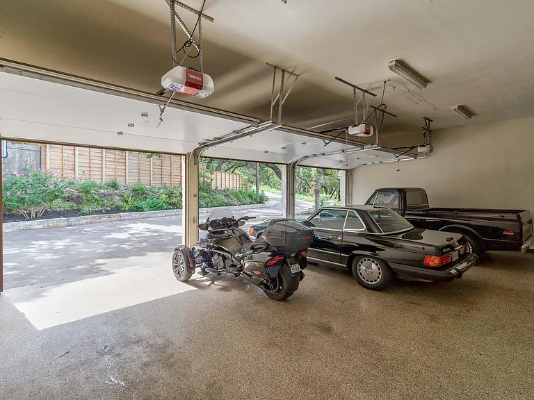 2102 Paisano Rd — Photo 14