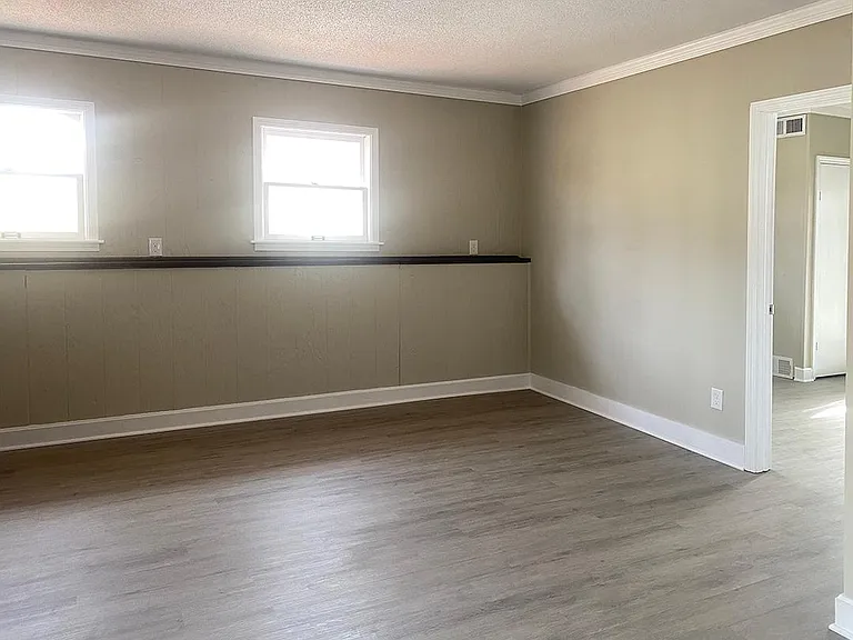 9239 McGee St — Photo 21