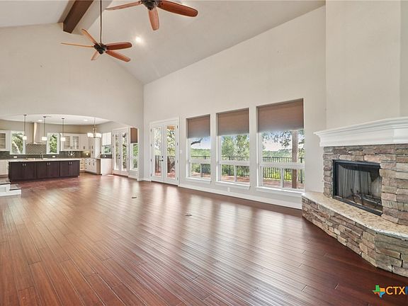 4th image of 9086 Vista Verde