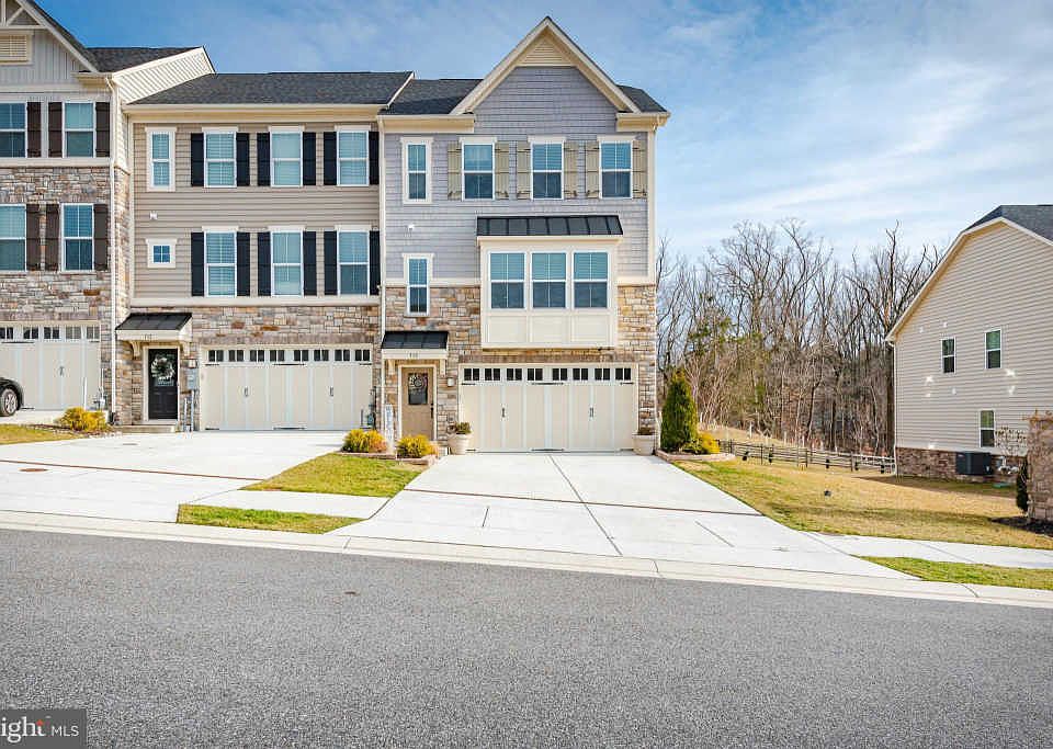 1st image of 715 Shady Creek Ct