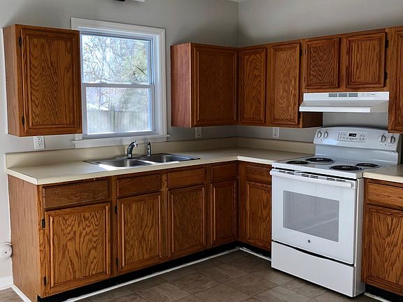 4th image of 1613 McPherson St APT A