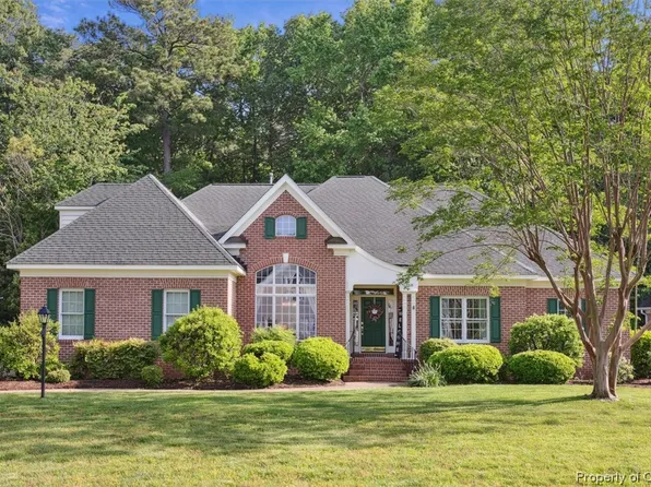 208 Blue Heron Dr, Yorktown, VA 23692